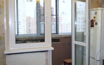 Монтаж балконного блока с двойным стеклопакетом